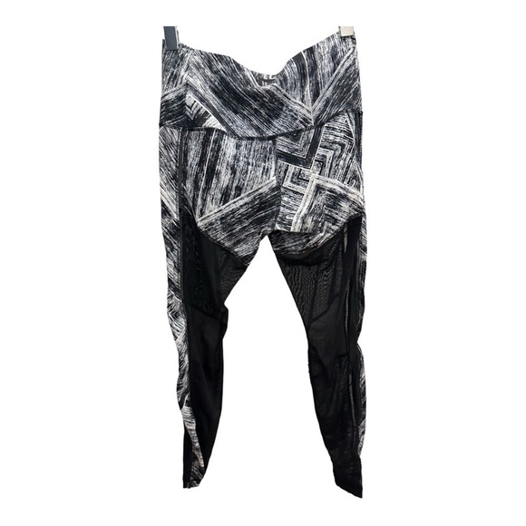 Lululemon Hot To Street Pant - Picture 2 of 9